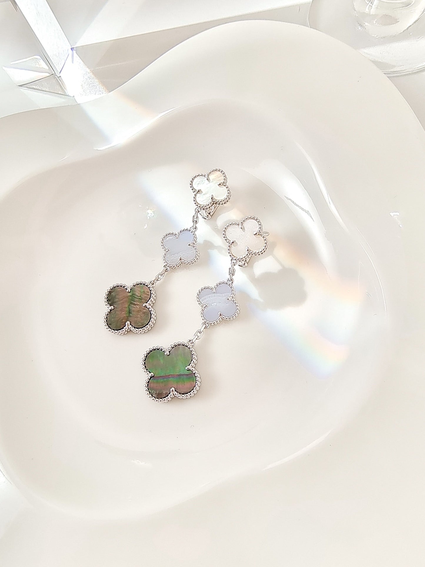 [Rose Jewelrys]CLOVER 3 MOTIFS CHALCEDONY DARK MOP SILVER EARRINGS