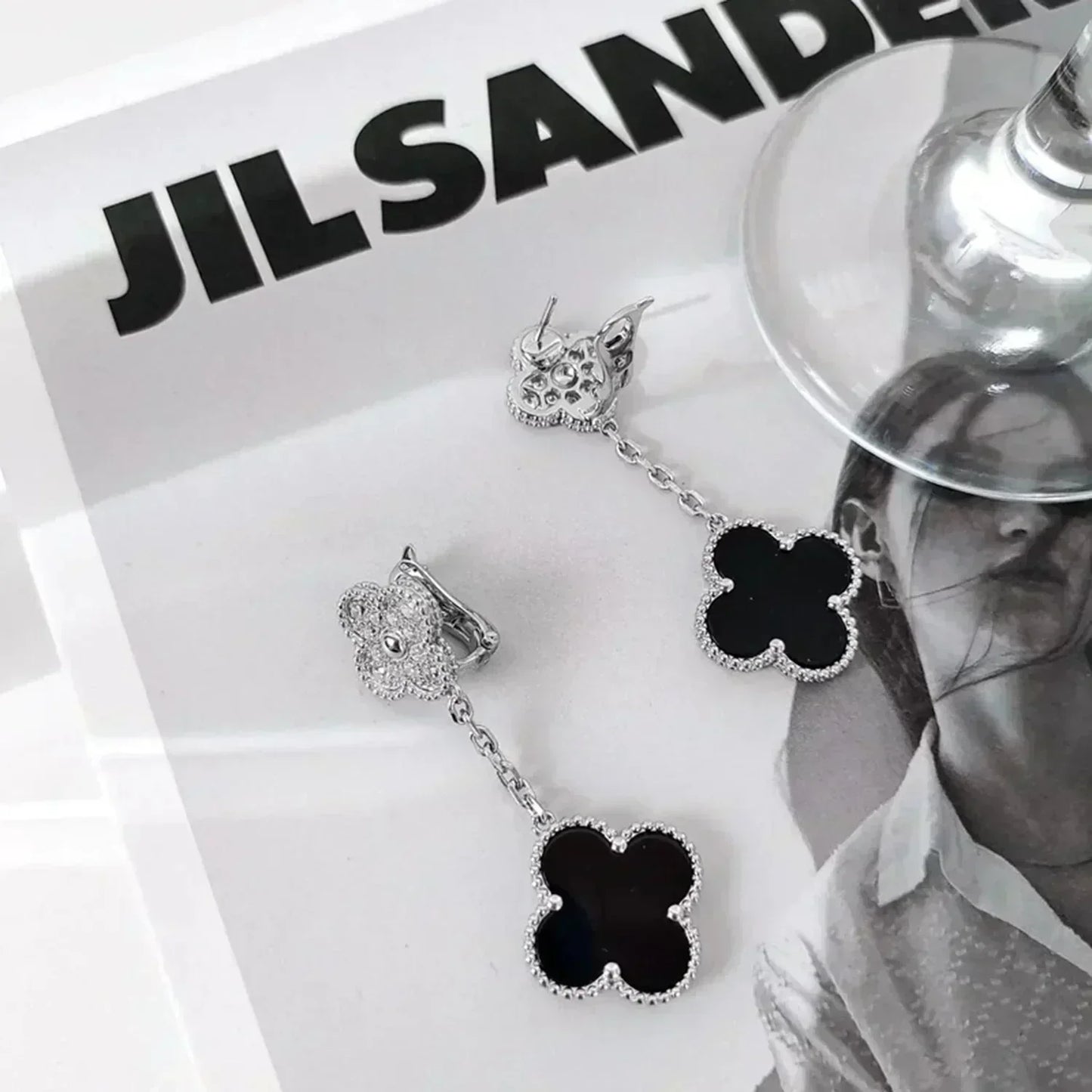 []CLOVER 2 MOTIFS  DIAMOND ONYX EARRINGS SILVER