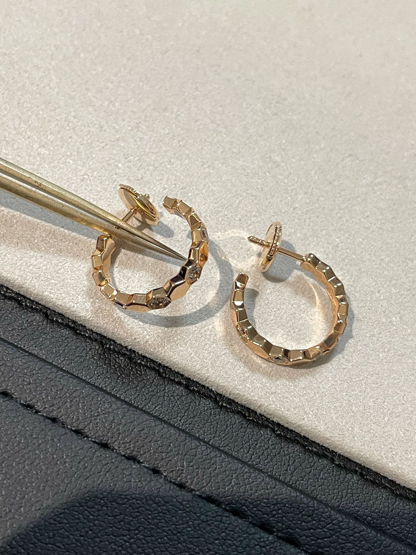 [Rose Jewelrys]Hollow Design Four-Leaf Clover Flower Shape Earring