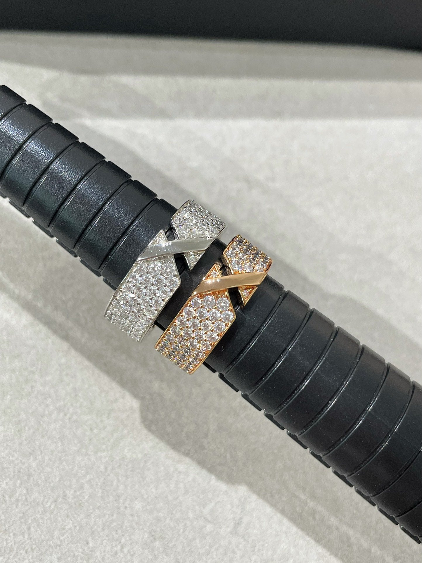 [Rose Jewelrys]LIENS EVIDENCE  DIAMOND PAVED RING