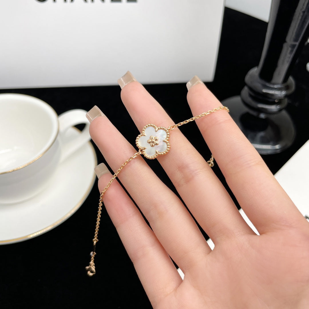 [Rose Jewelrys]LUCKY SPRING ROSE GOLD MOP BRACELET