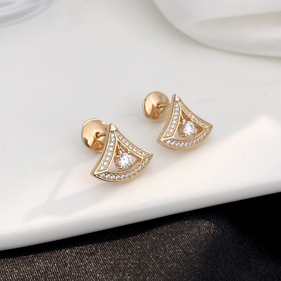 [Rose Jewelrys]DREAM MINI DIAMOND STUD EARRINGS