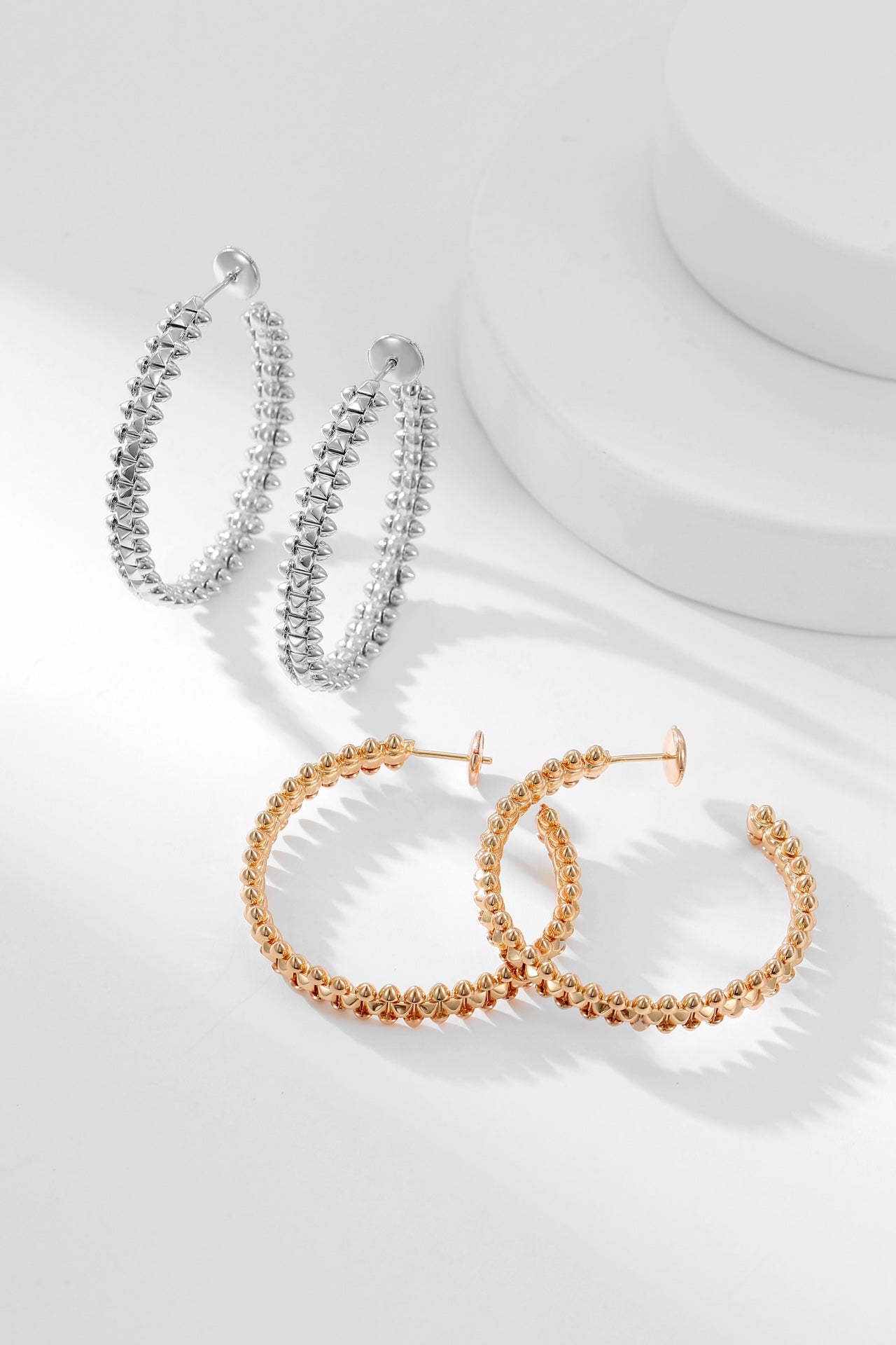 []CLASH HOOP EARRINGS