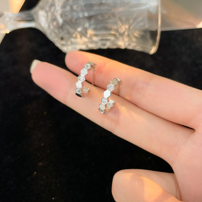 []BEE LOVE DIAMOND HOOP EARRINGS
