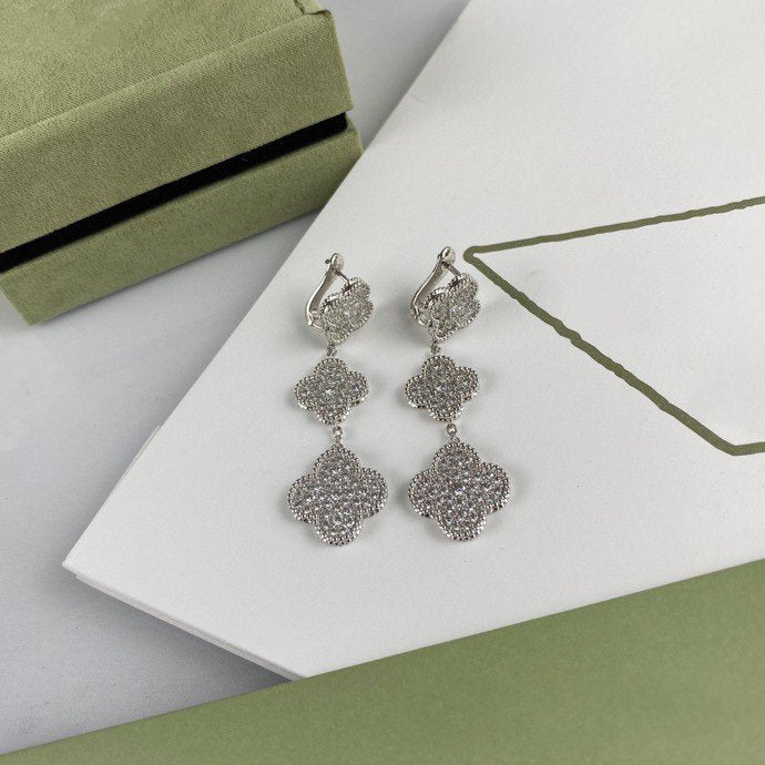 []CLOVER 3 MOTIF DIAMOND SILVER DROP EARRINGS