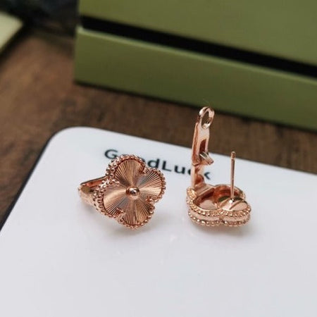 [🌹Rose💎]CLOVER MEDIUM STUD EARRINGS
