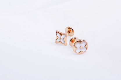 []STAR AND SUN PINK GOLD MOP STUD EARRINGS