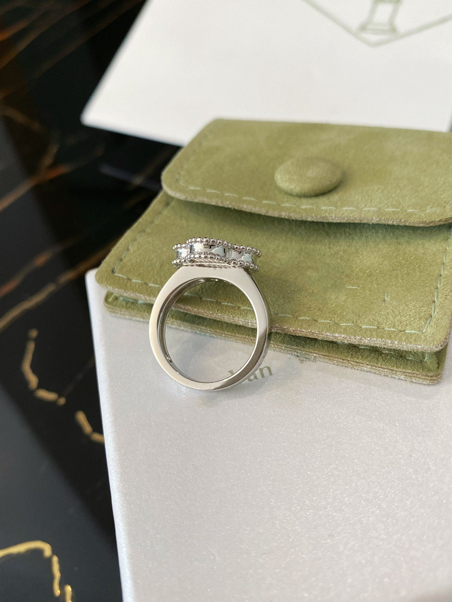 [Rose Jewelrys]CLOVER SILVER RING