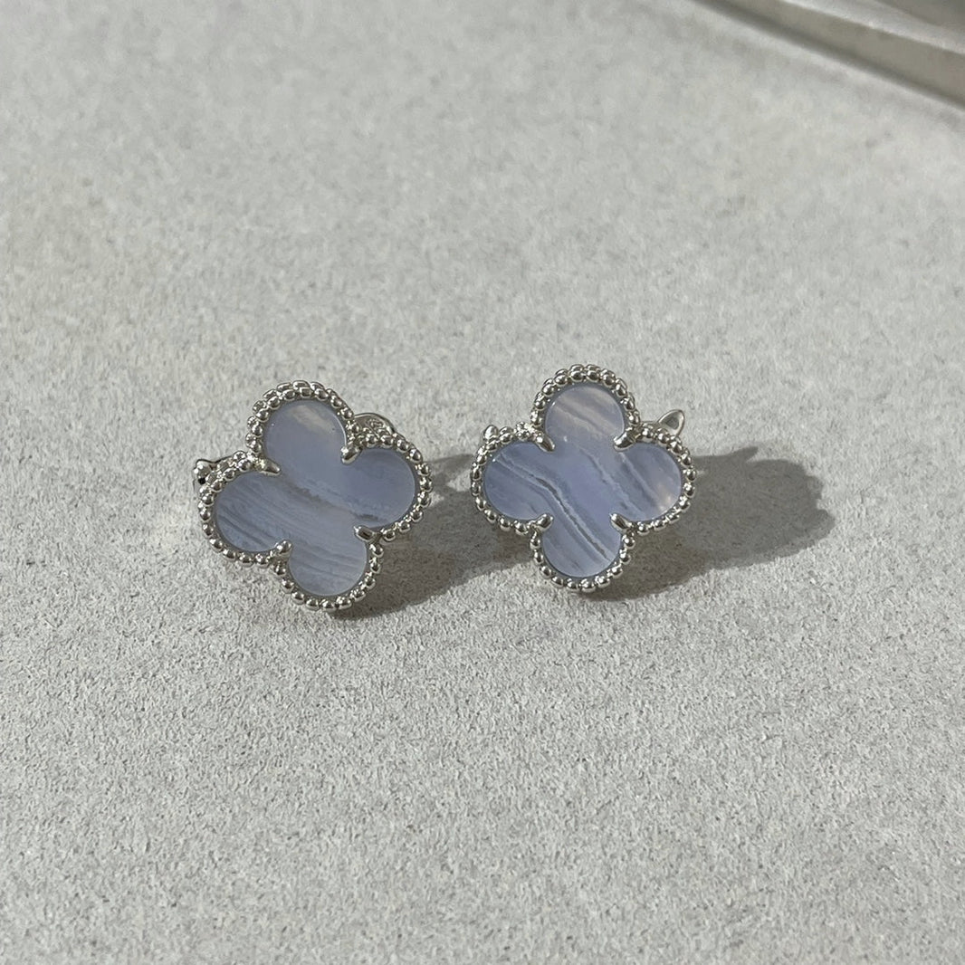 [🌹Rose💎]CLOVER CHALCEDONY SILVER STUD EARRINGS