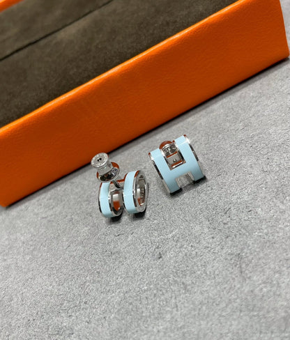 [Rose Jewelrys]POP H SKY BLUE STUD EARRINGS