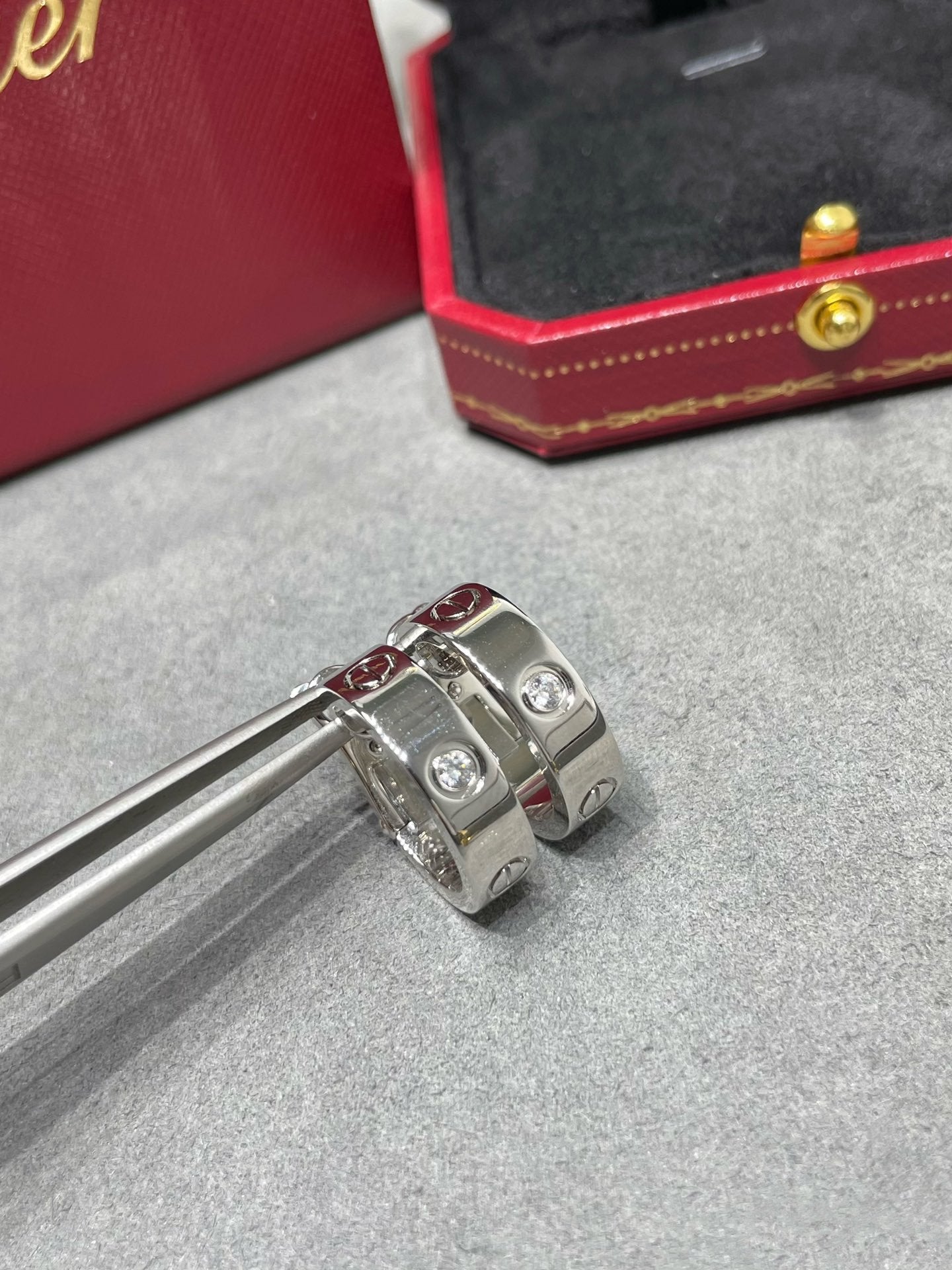 [Rose Jewelrys]LOVE 5.5MM 1 DIAMOND EARRINGS