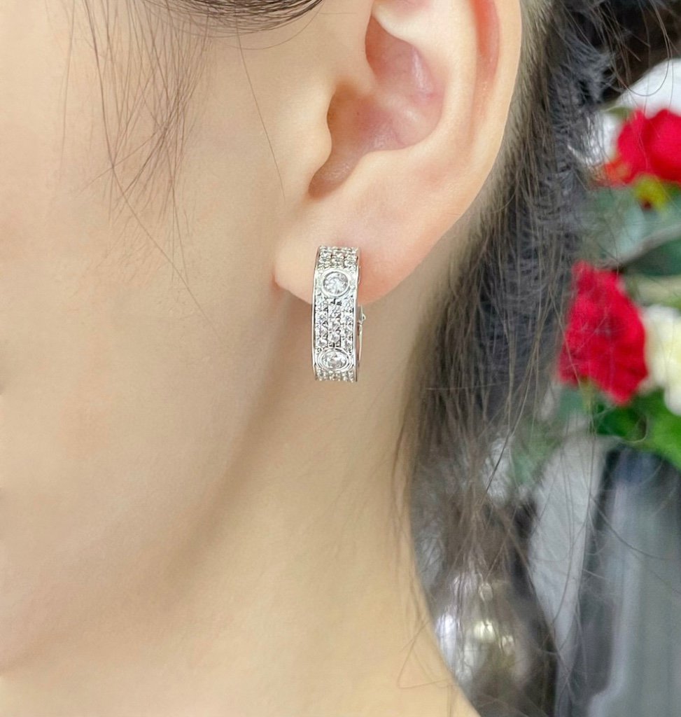 [🌹Rose💎]LOVE 5.5MM DIAMOND PAVED EARRINGS