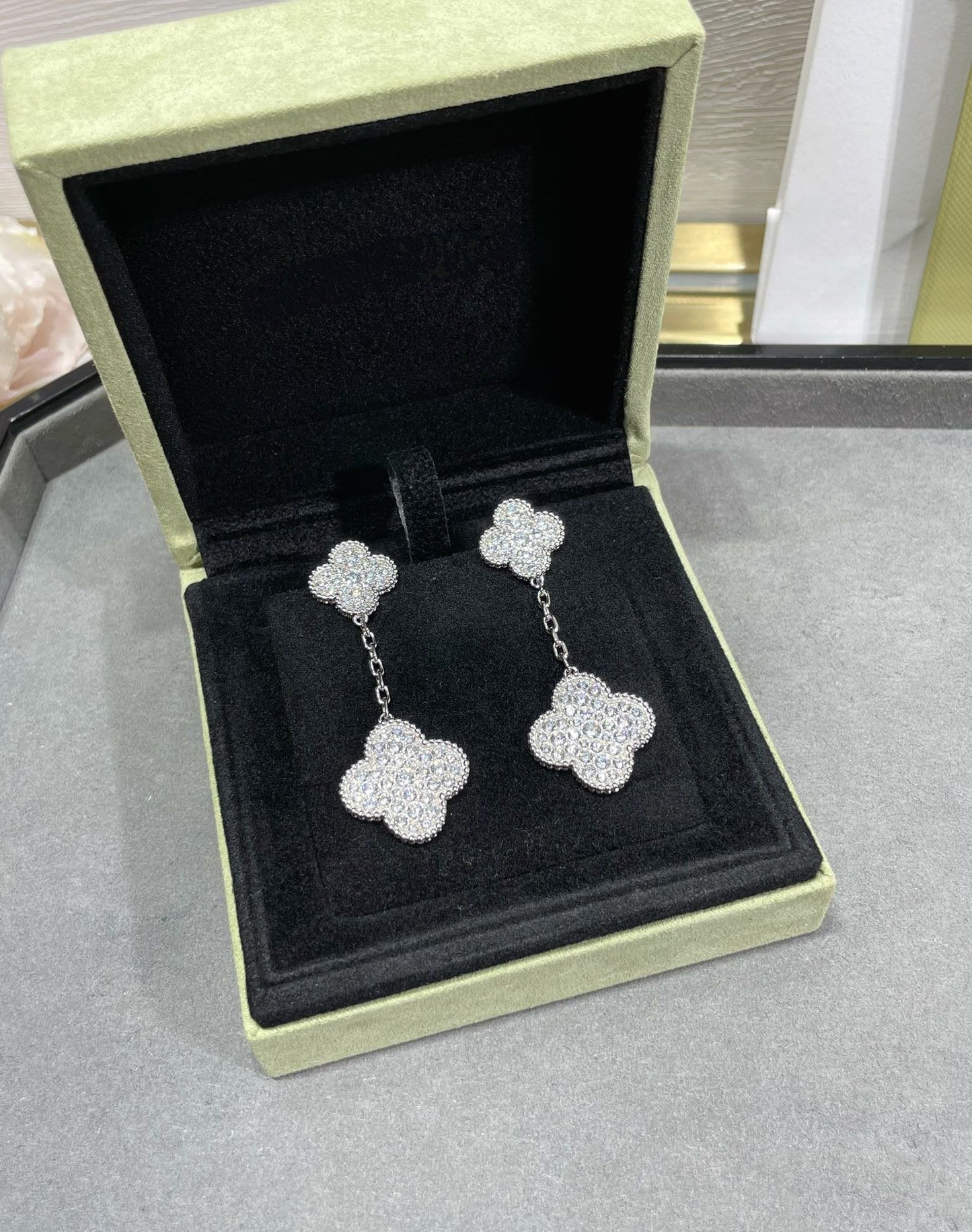 [Rose Jewelrys]CLOVER 2 MOTIFS DIAMOND PAVED SILVER EARRINGS