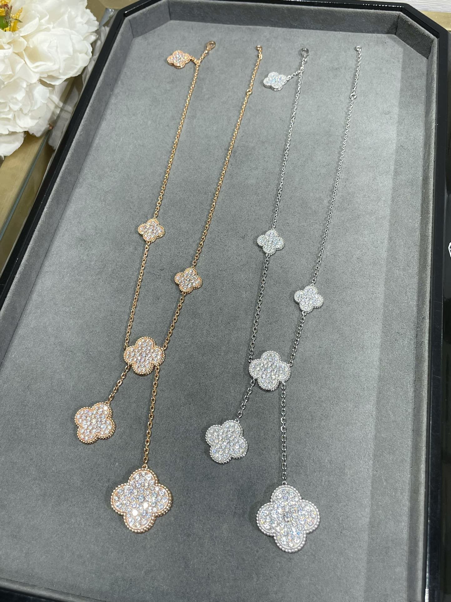 [Rose Jewelrys]CLOVER 6 MOTIF DIAMOND PAVED NECKLACE
