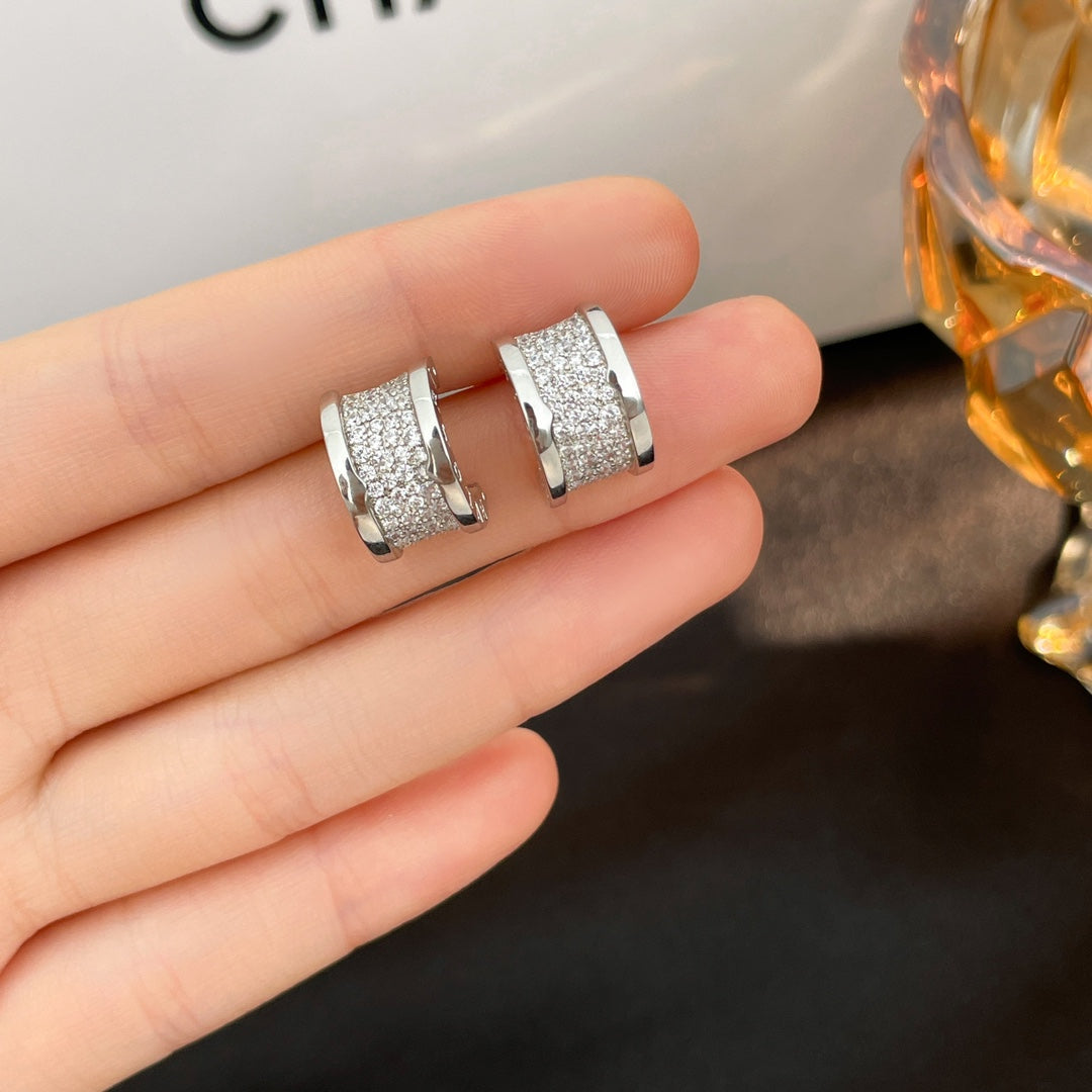 []ZERO 1 DIAMOND PAVED EARRINGS