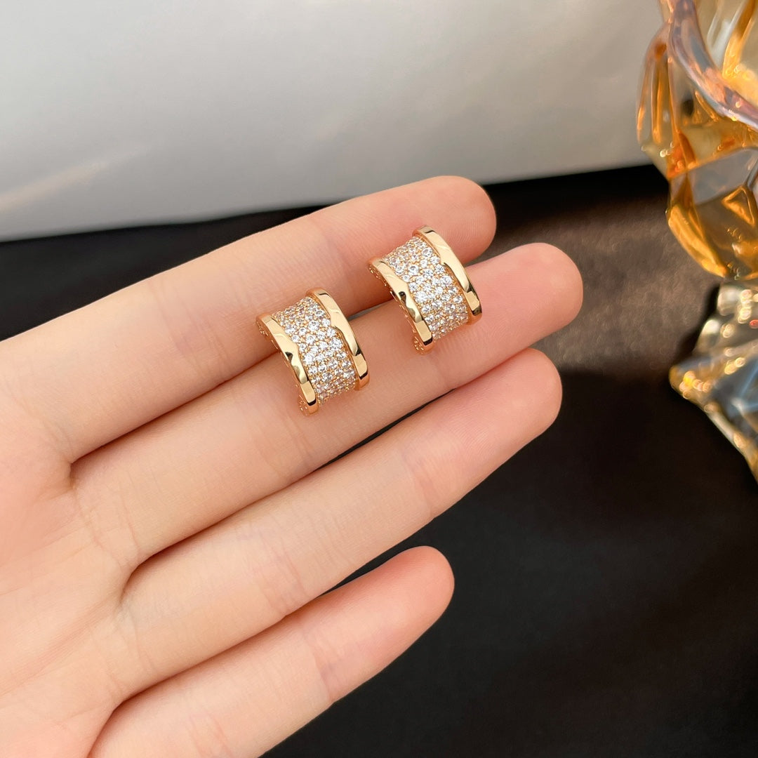 []ZERO 1 DIAMOND PAVED EARRINGS