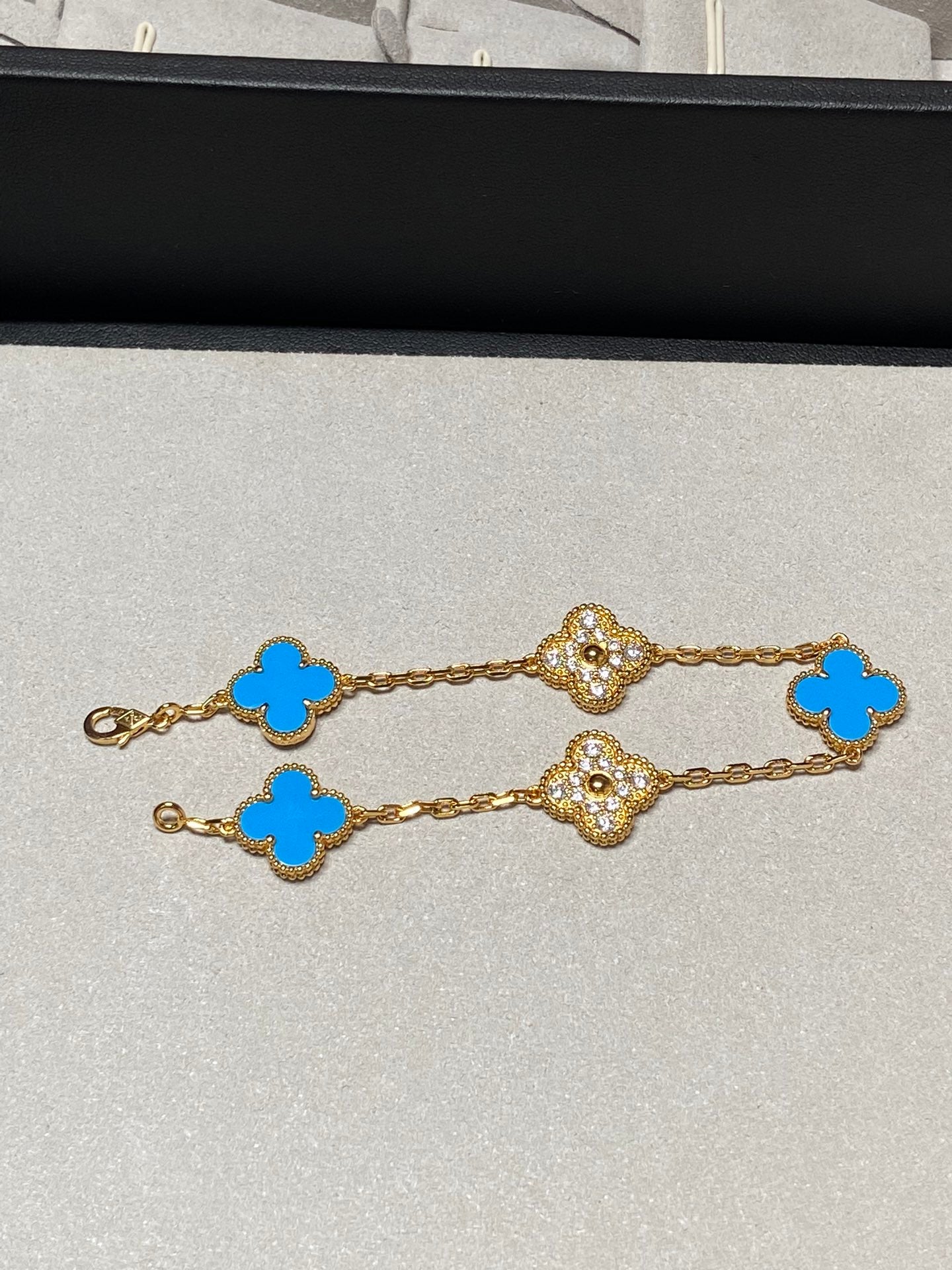 [Rose Jewelrys]CLOVER 5 MOTIF BLUE CHALCEDONY DIAMOND GOLD BRACELET