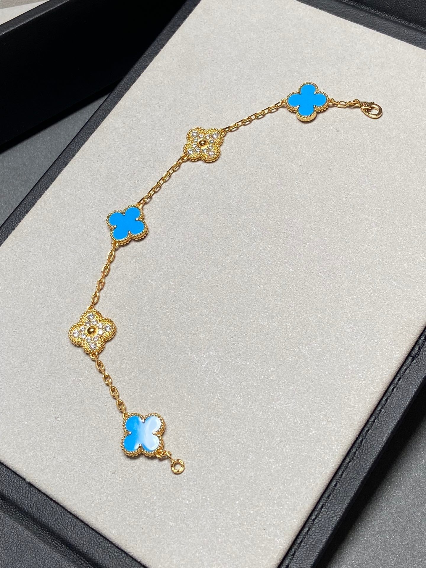 [Rose Jewelrys]CLOVER 5 MOTIF BLUE CHALCEDONY DIAMOND GOLD BRACELET