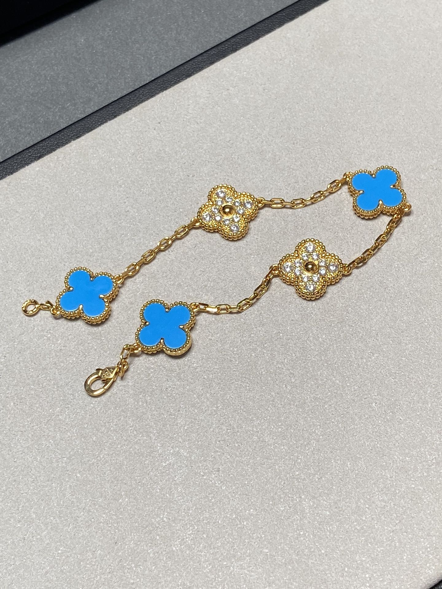 [Rose Jewelrys]CLOVER 5 MOTIF BLUE CHALCEDONY DIAMOND GOLD BRACELET