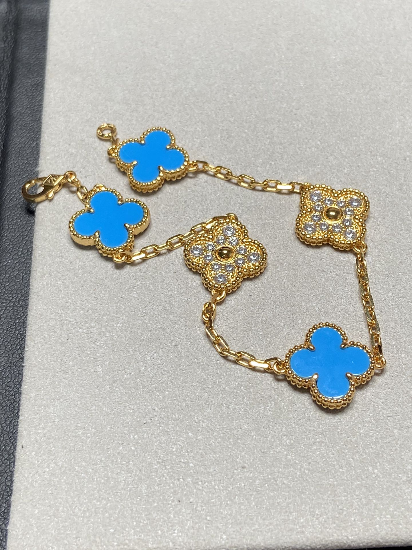 [Rose Jewelrys]CLOVER 5 MOTIF BLUE CHALCEDONY DIAMOND GOLD BRACELET