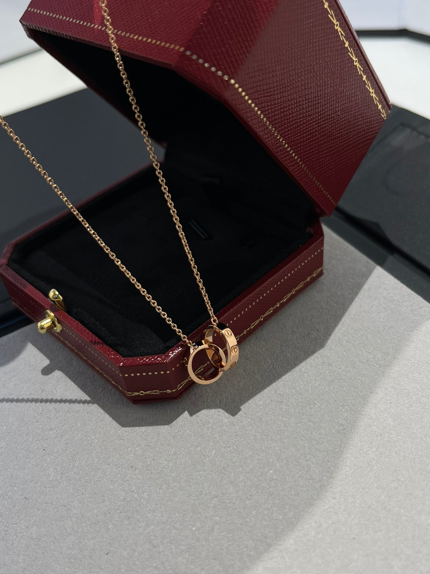 []LOVE NECKLACE DOUBLE RING PINK GOLD