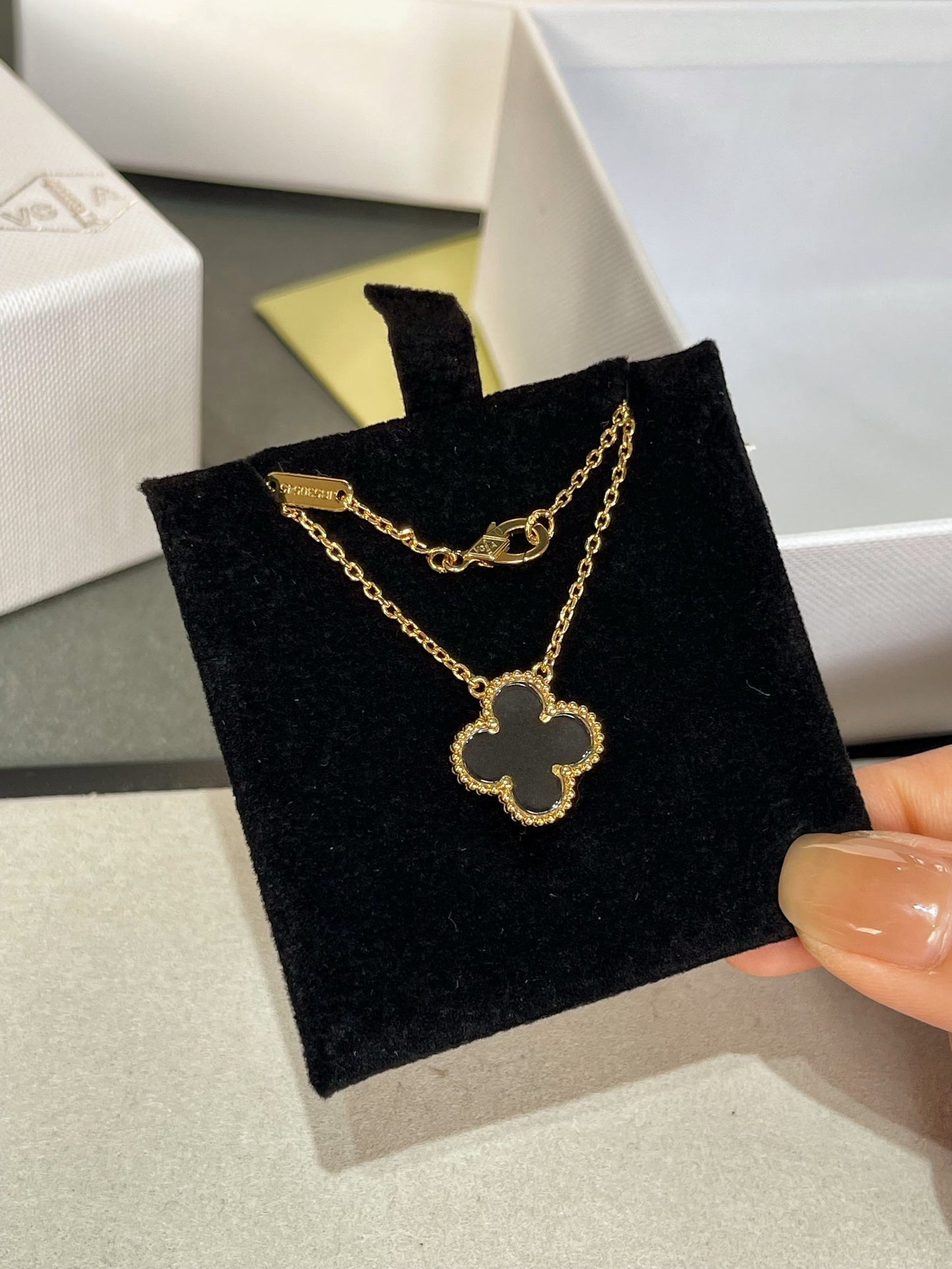 [Rose Jewelrys]CLOVER ROCK CRYSTAL ROSE GOLD NECKLACE