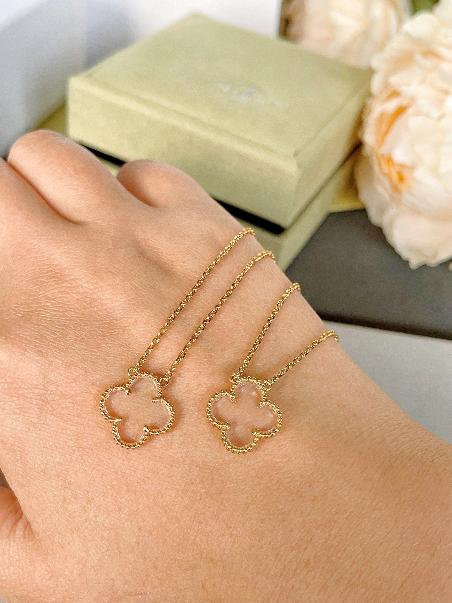 [Rose Jewelrys]CLOVER ROCK CRYSTAL ROSE GOLD NECKLACE
