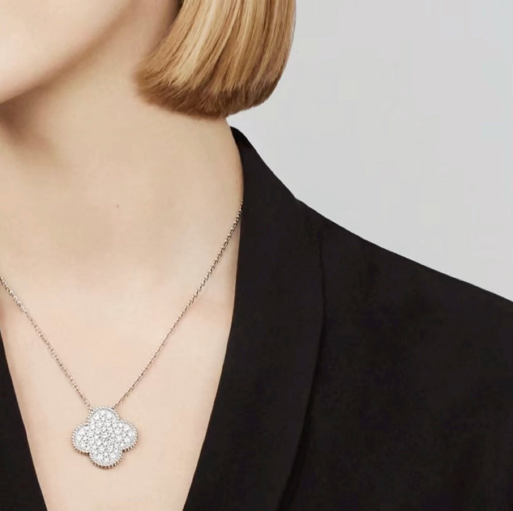 [Rose Jewelrys]CLOVER 25MM LARGE PENDANT DIAMOND PAVED SILVER NECKLACE