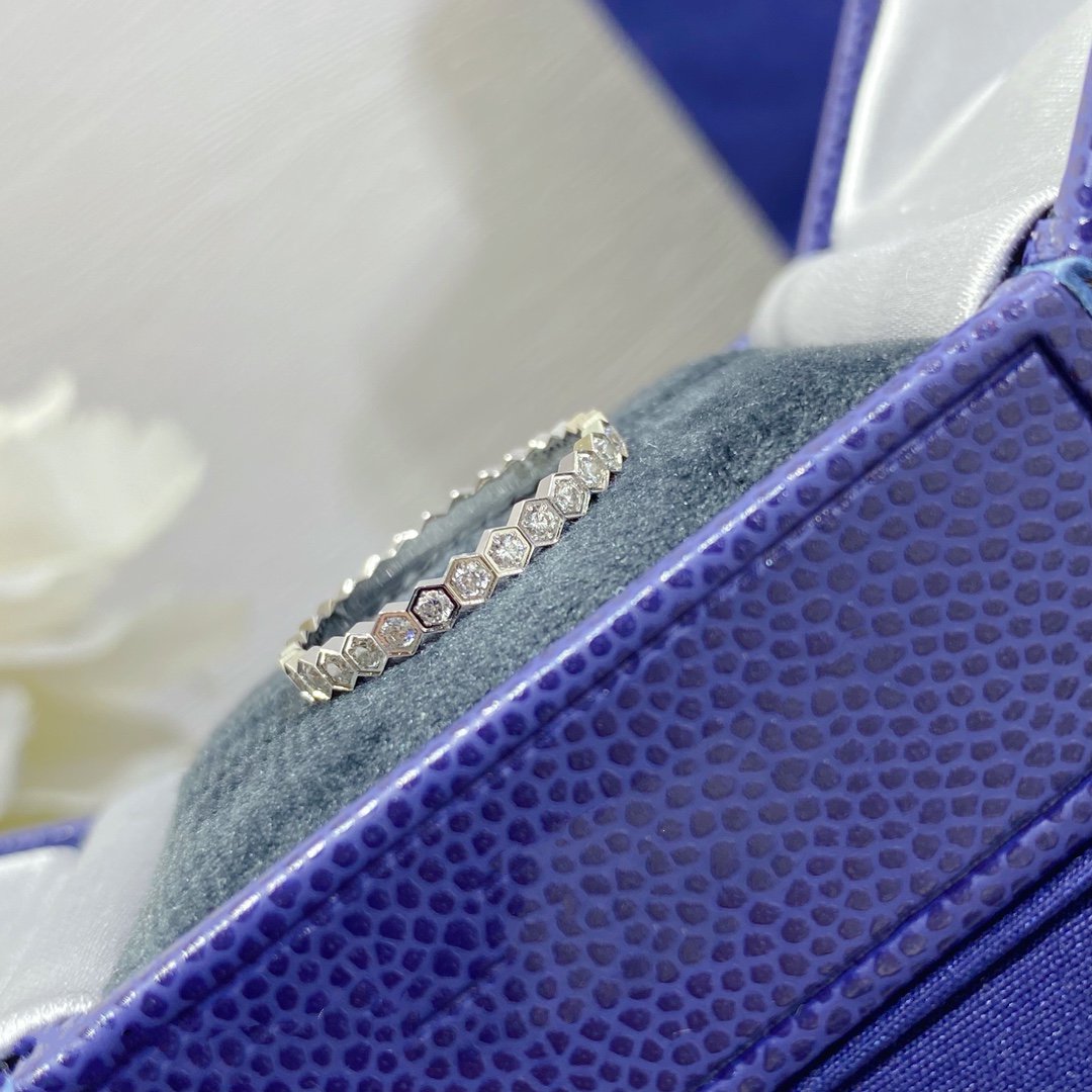 [Rose Jewelrys]BEE LOVE DIAMOND PAVED SMALL RING