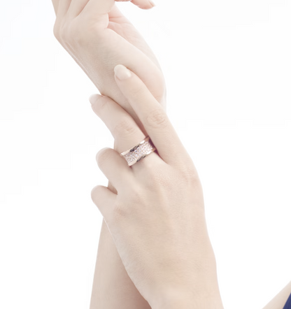 []ZERO 1 WITH PAVED DIAMONDS ON THE SPIRAL RING