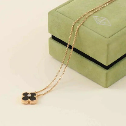 []CLOVER 15MM DIAMOND ONYX NECKLACE