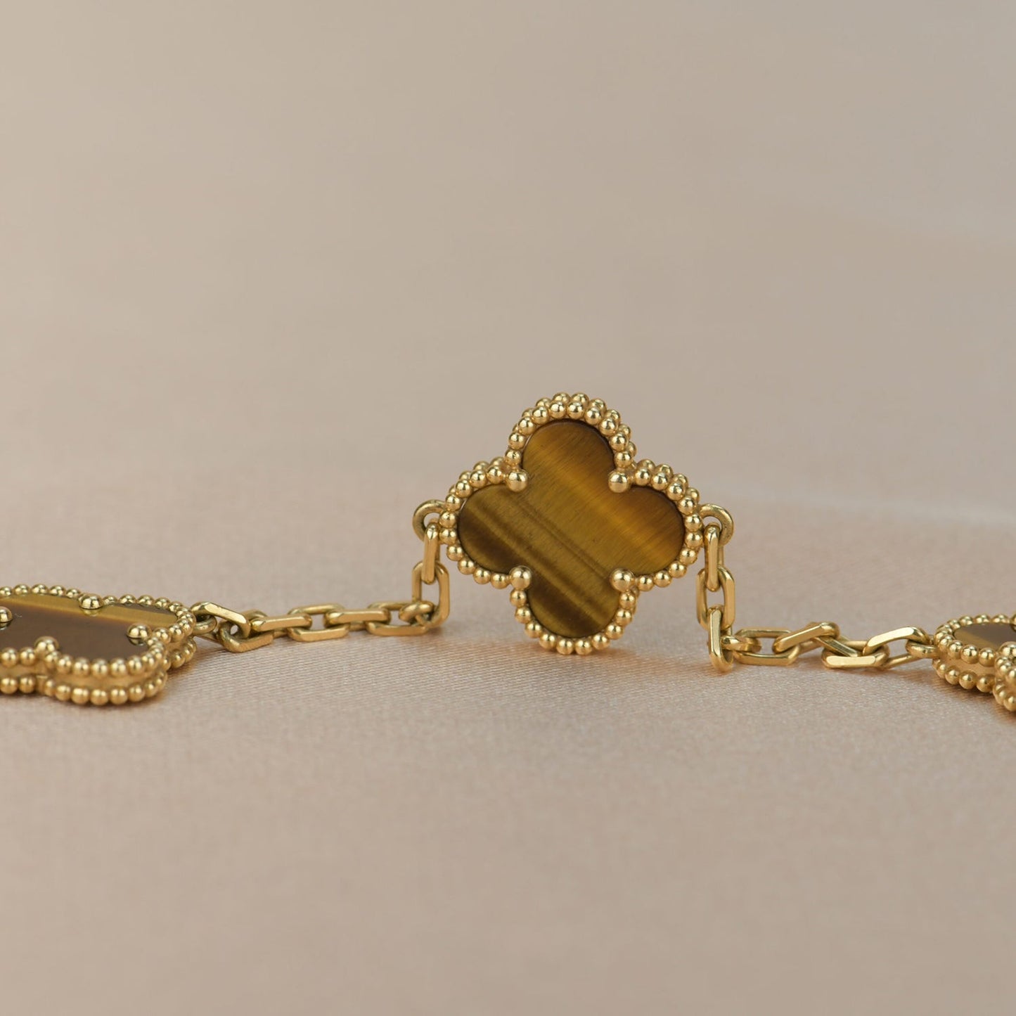 [Rose Jewelrys]CLOVER  5 MOTIFS TIGER EYE BRACELET