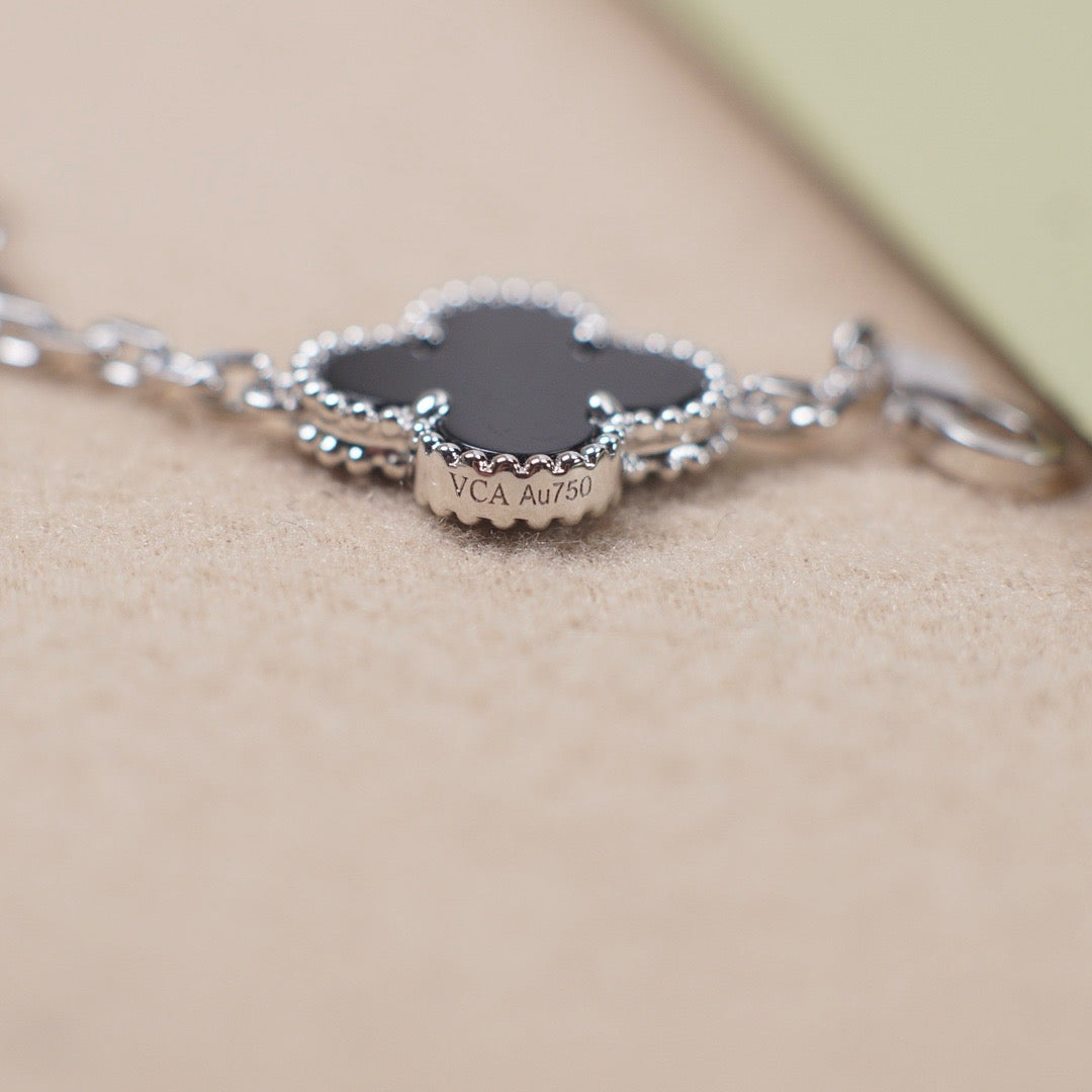 [Rose Jewelrys]CLOVER 5 MOTIF ONYXS  BRACELET SILVER