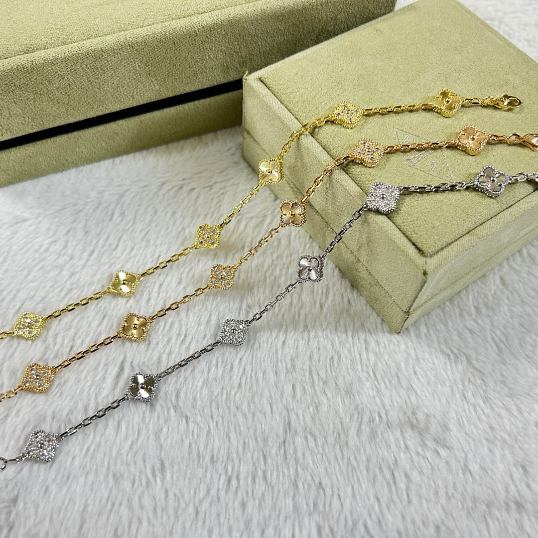 []CLOVER 6 MOTIF DIAMOND LASER BRACELET