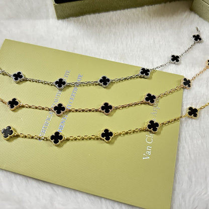 []CLOVER 6 MOTIF  ONYXS BRACELET