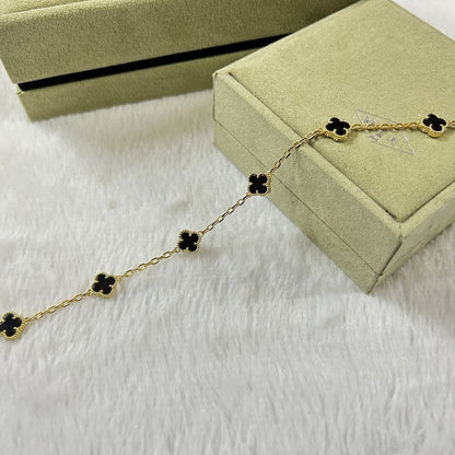 []CLOVER 6 MOTIF  ONYXS BRACELET