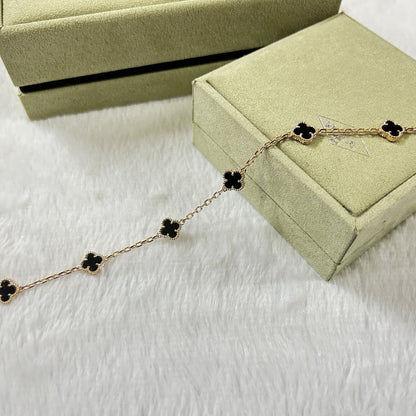 []CLOVER 6 MOTIF  ONYXS BRACELET