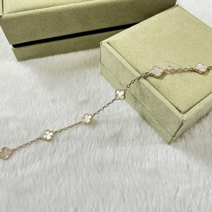 []CLOVER 6 MOTIF WHITE MOP BRACELET