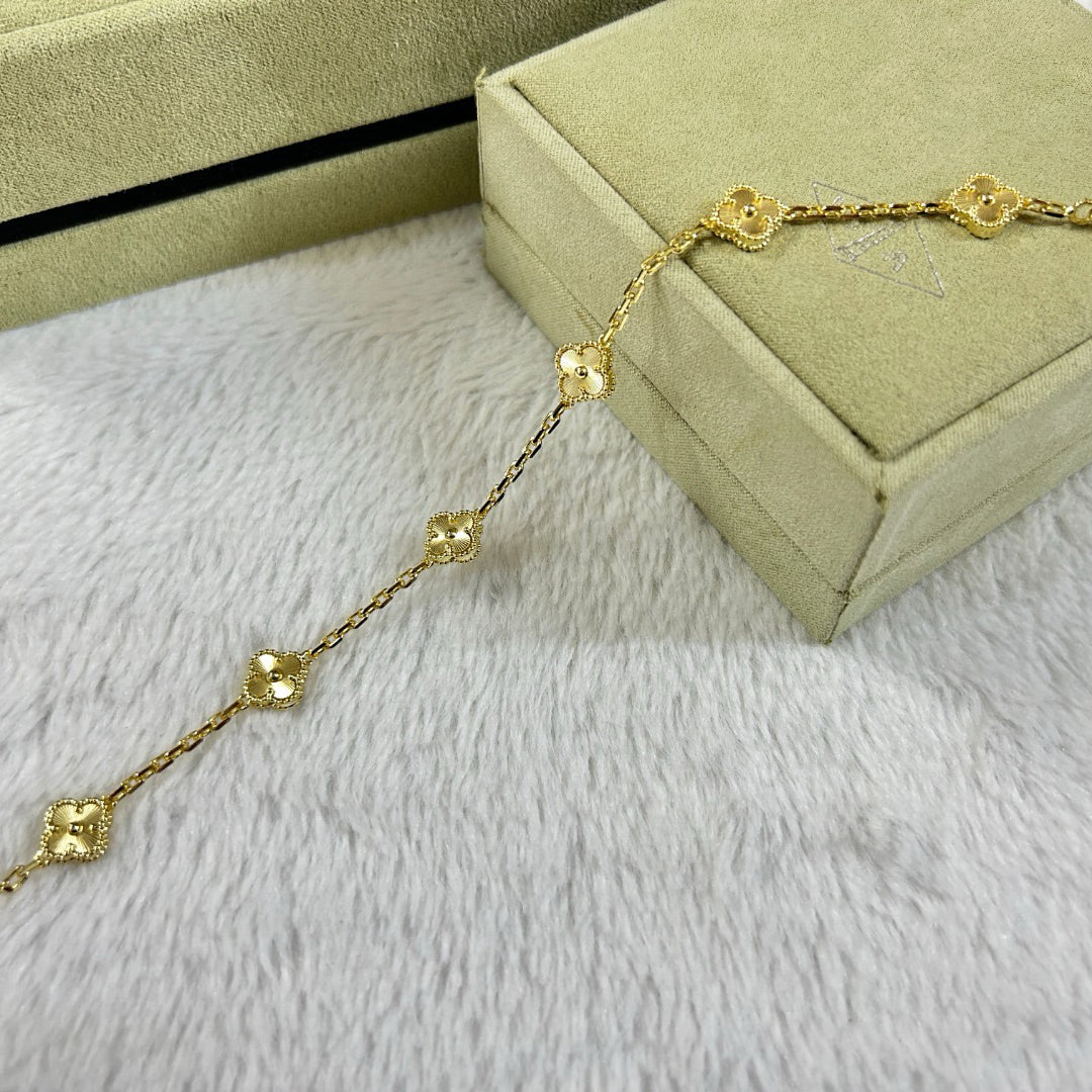 []CLOVER 6 MOTIF DIAMOND BRACELET