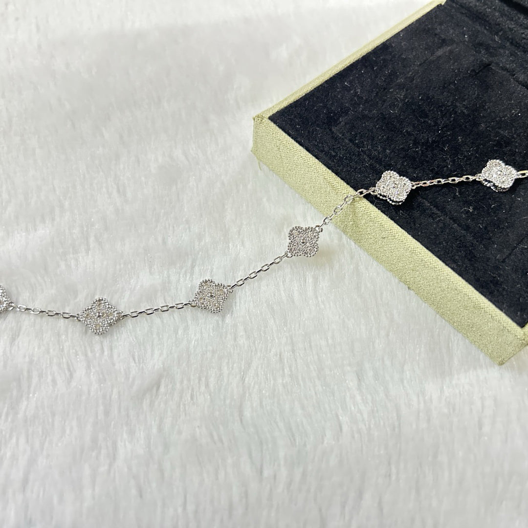 []CLOVER 6 MOTIF DIAMOND BRACELET