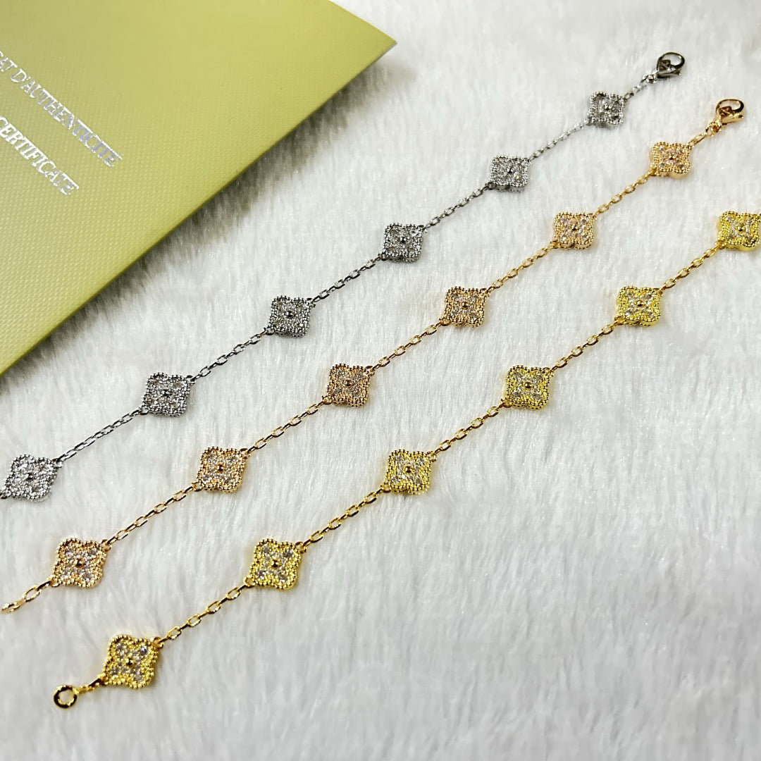 []CLOVER 6 MOTIF DIAMOND BRACELET