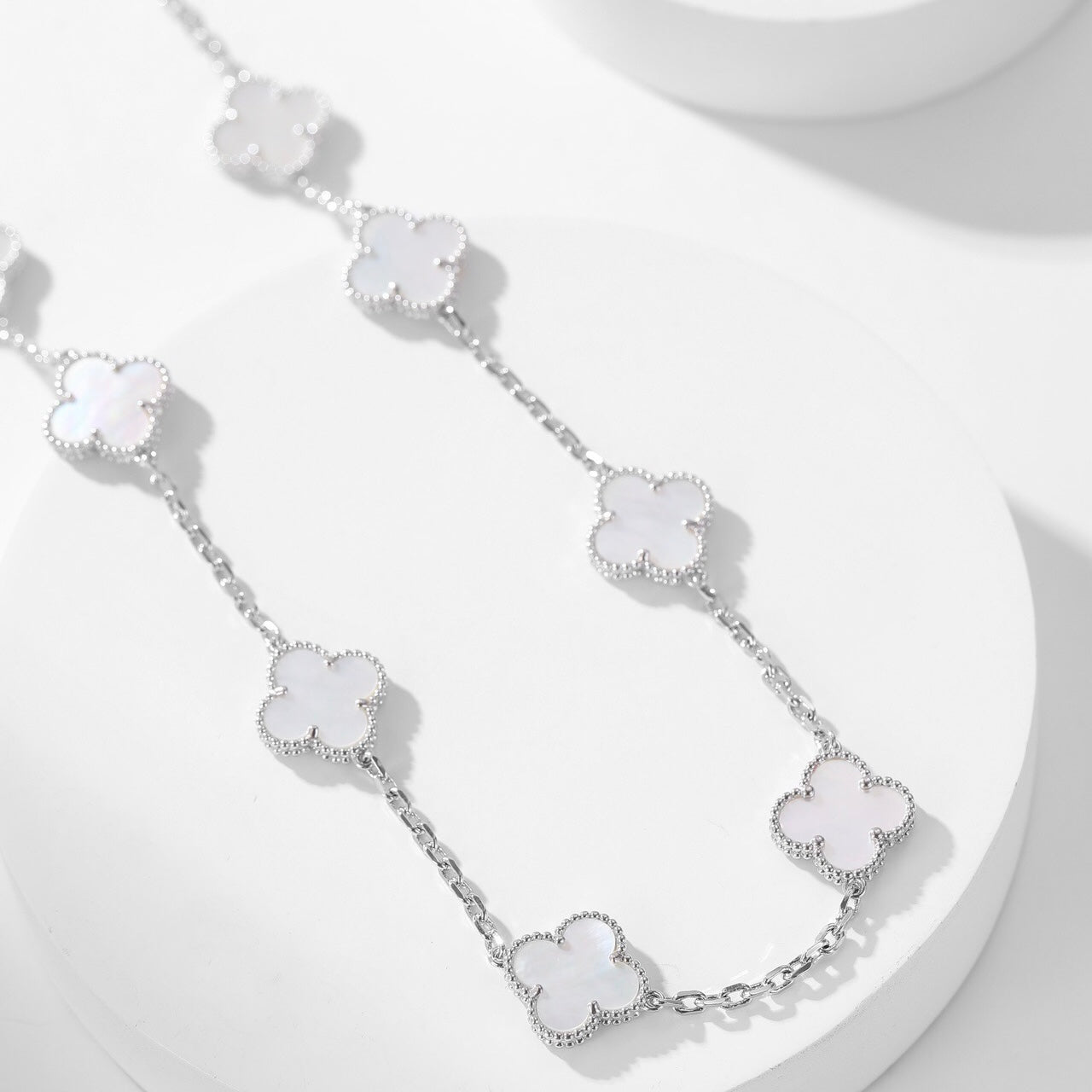 [Rose Jewelrys]CLOVER 10 MOTIFS WHITE MOTHER OF PEARL NECKLACE
