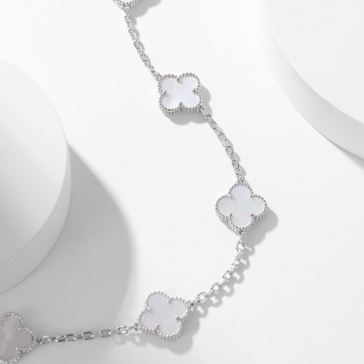 [Rose Jewelrys]CLOVER 10 MOTIFS WHITE MOTHER OF PEARL NECKLACE