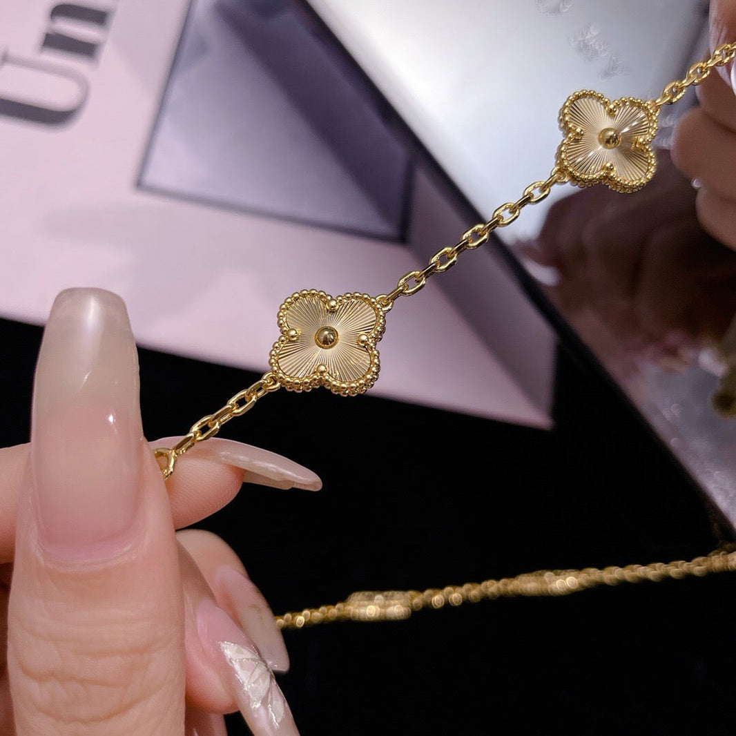 [🌹Rose💎]CLOVER 10 MOTIFS LASER NECKLACE