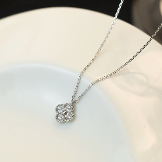 []CLOVER MINI 9.5MM PENDANT DIAMOND NECKLACE
