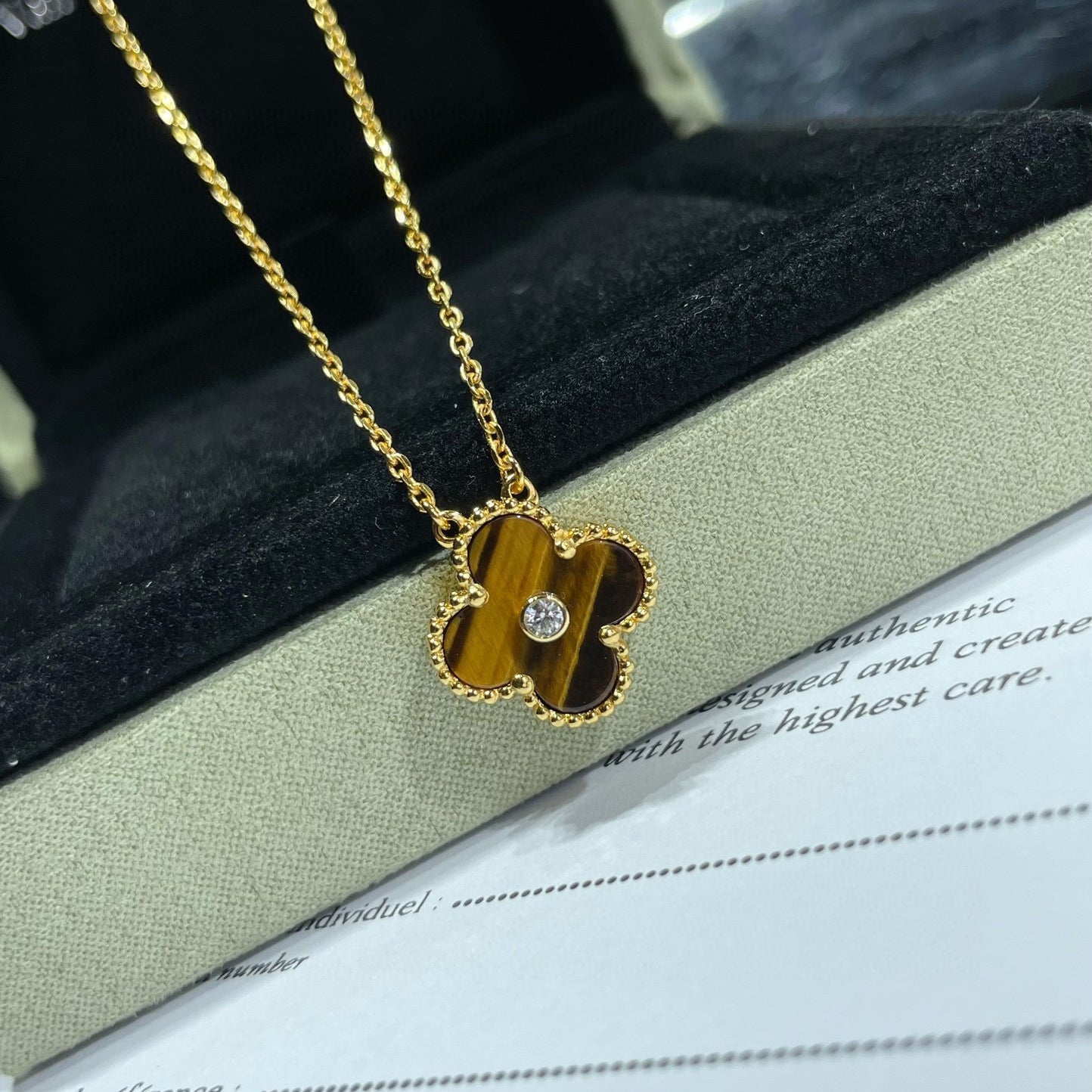 [Rose Jewelrys]CLOVER 15MM DIAMOND AND YELLOW TIGER'S EYE AGATE necklace
