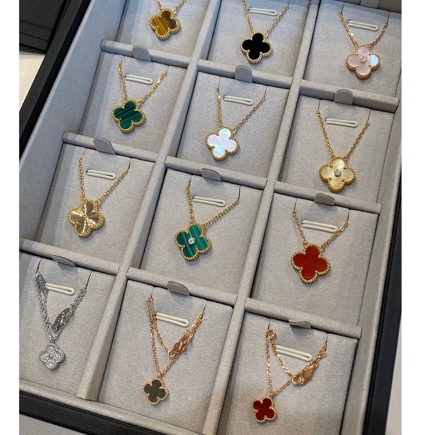[Rose Jewelrys]CLOVER 15MM CARNELIAN SINGLE FLOWER NECKLACE