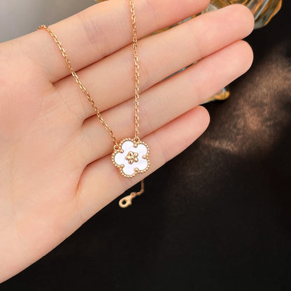[Rose Jewelrys]LUCKY  WHITE MOP  PLUM BLOSSOM NECKLACE