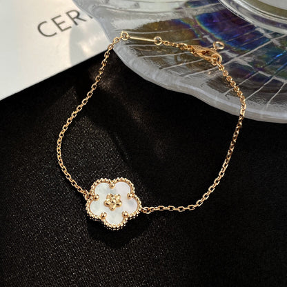 [Rose Jewelrys]LUCKY WHITE MOP PLUM BLOSSOM  BRACELET