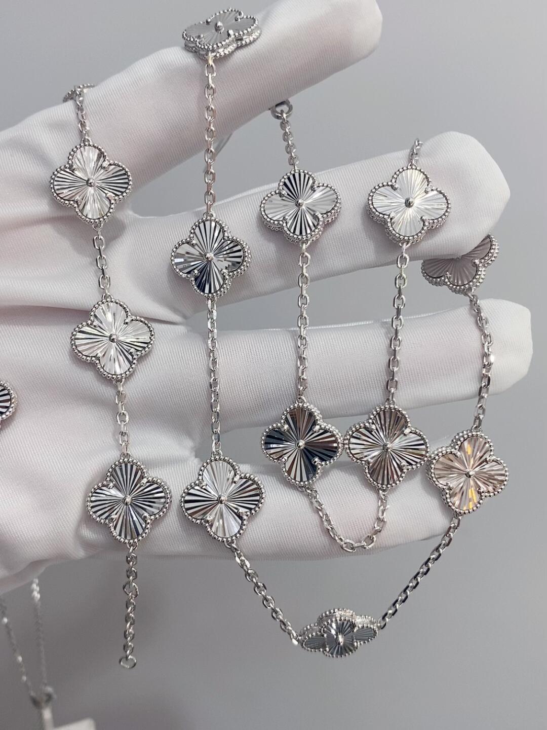 [Rose Jewelrys]Clover 10 Motifs Silver Necklace